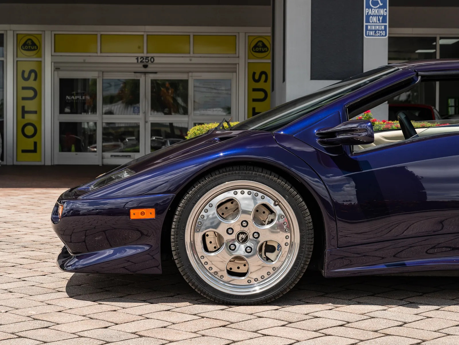 Close up of the rear wheel and exhaust of the Lamborghini Diablo replica