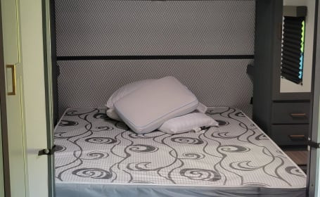 2022 Keystone RV Bullet 290BHS Travel Trailer for Rent