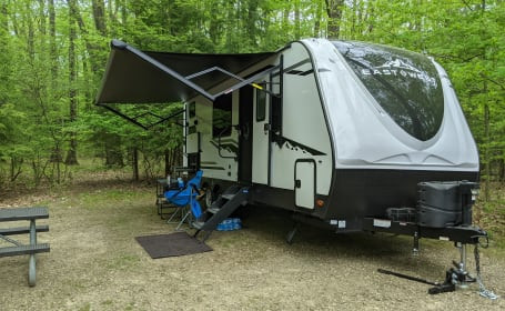 2021 EAST TO WEST Alta 2100MBH Travel Trailer Rental Option