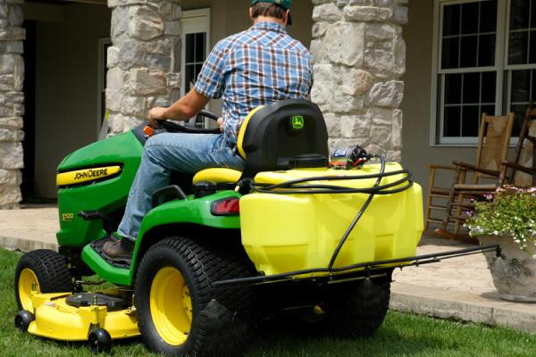 John Deere Rear Mounted Sprayer